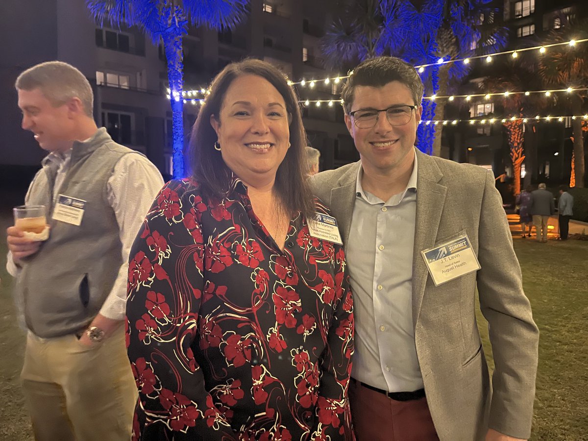 TXAssistedLving's tweet photo. Texas in the house at the @Argentum #seniorlivingsummit !!!

TALA Industry Partner J. T. Levin of @augusthealth and TALA member Merrill Gardens President Tana Gall.

#txassistedliving
#texasrepresented https://t.co/BPp7O8Odrv