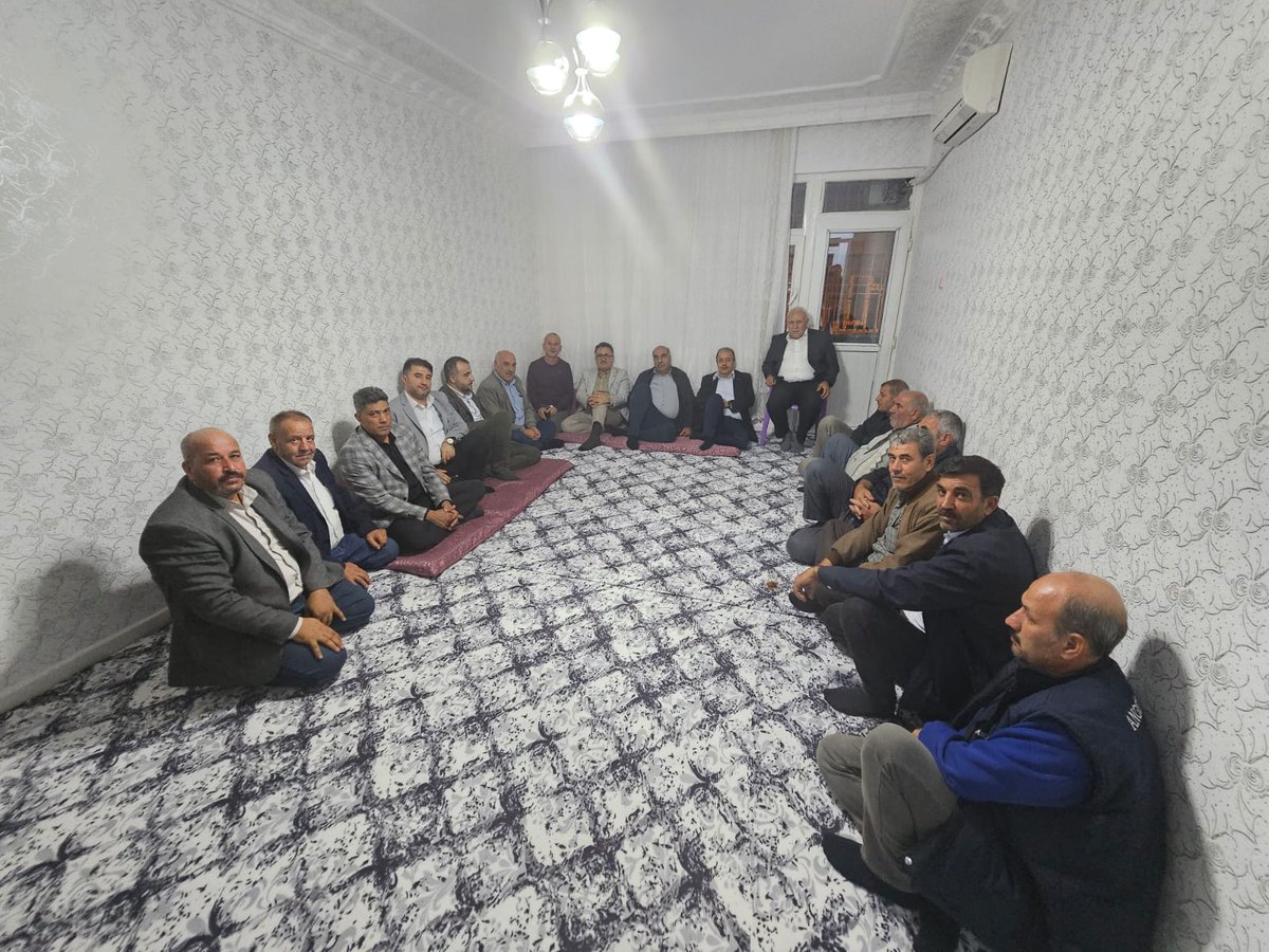 av_hasanteke27's tweet photo. Davete icabet etmek nezakettir.

#TürkiyeYüzyılı için
#HepYeniHepİleri
Durmak Yok Yola Devam
@erkankandemir @aliihsanyavuz54 @yzyilmaz55 @Lokman_Erturk @MSaitKirazoglu  @serpilkavrak  @23YANILMAZ @abdulhamitgul @muratcetin27 @yukselmuslum27 
@AsminEsen330484 https://t.co/2TeC26Yek2