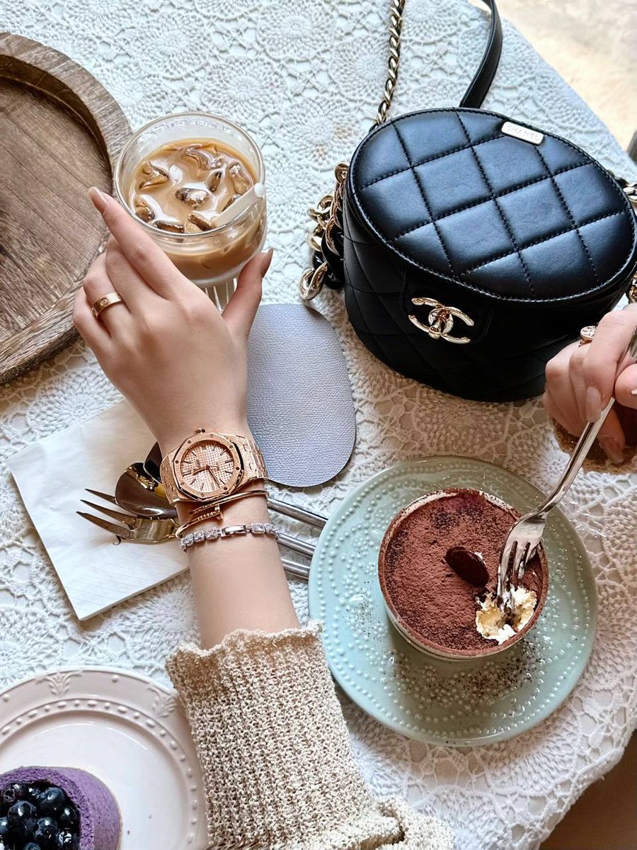 Hae3335's tweet photo. #watch #watch #afternoon #coffee #luxury goods https://t.co/IHBkhfqPqJ