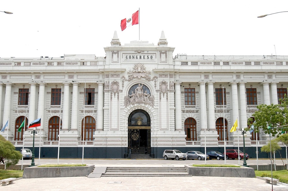 Amnistía Internacional reitera su preocupación por decisiones del Congreso que pueden impactar negativamente el sistema de justicia en Perú, y por tanto, el ejercicio y protección de los DD. HH. Invocamos a congresistas a ponerse de lado de un sistema de justicia independiente.