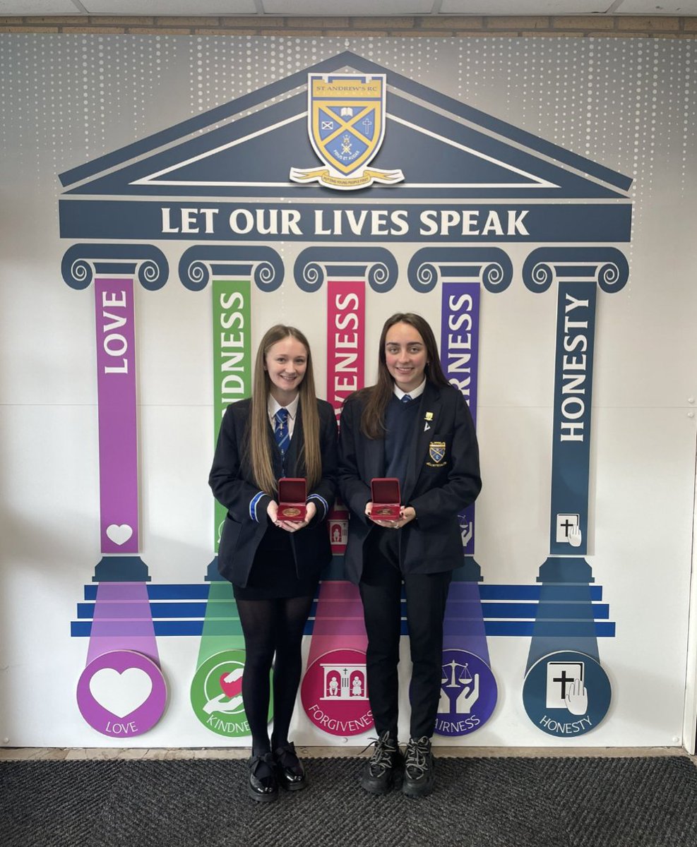 ✨ I am so proud of these outstanding girls who were the worthy recipients of the Ogilvie Award today ✨
Farrah and Summer continuously devote their time and effort to supporting others and are such a credit to our school, local community and their families. 
Well done girls! ☺️