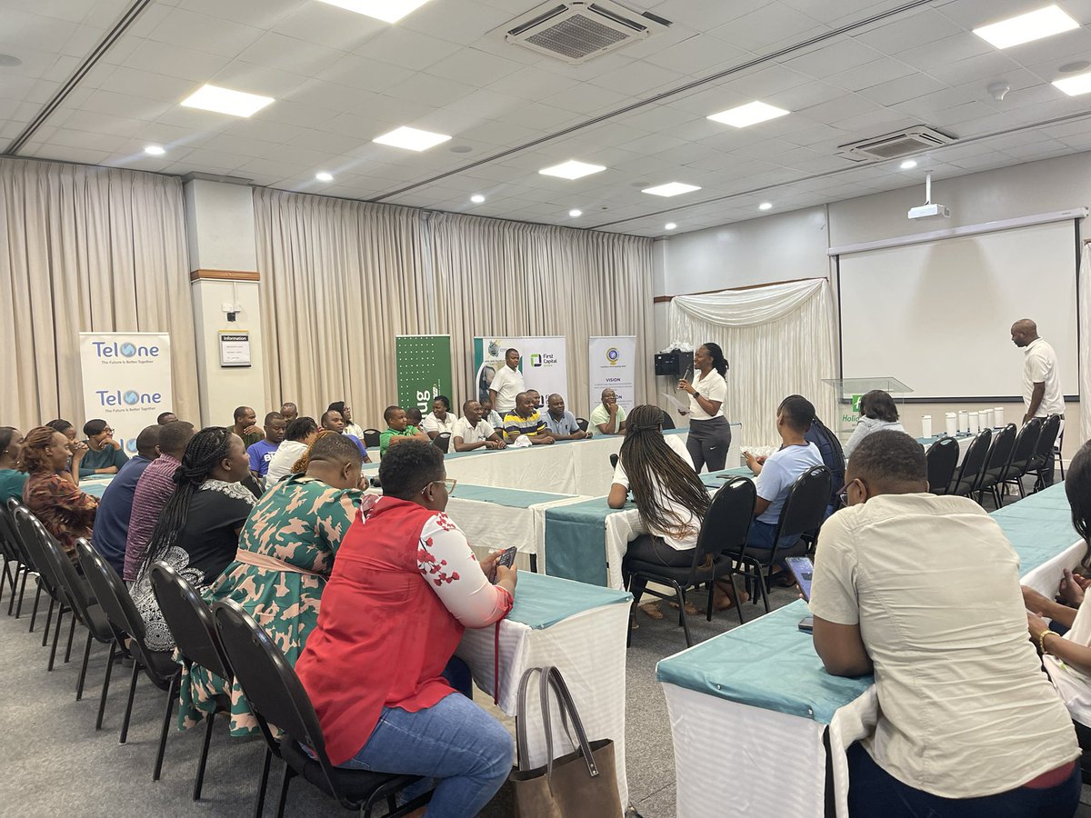 CCAZ2's tweet image. Day 1: quiz night hosted by Ecocash Holdings CX Managers @MhembereVongai and @simba7ndo courtesy of @EcoCashHoldings 
#cxconvention
#customerexperience
#ccaz
#teamservice