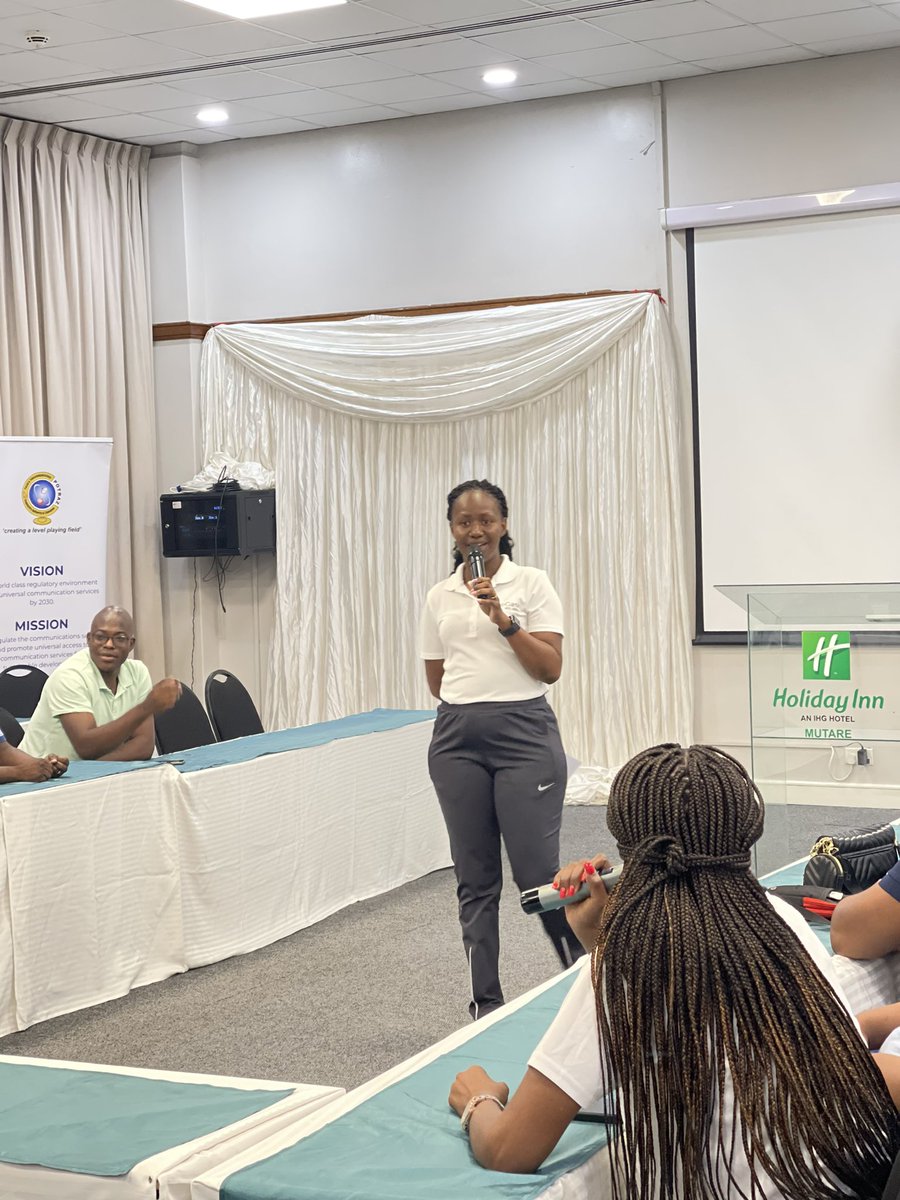 CCAZ2's tweet image. Day 1: quiz night hosted by Ecocash Holdings CX Managers @MhembereVongai and @simba7ndo courtesy of @EcoCashHoldings 
#cxconvention
#customerexperience
#ccaz
#teamservice