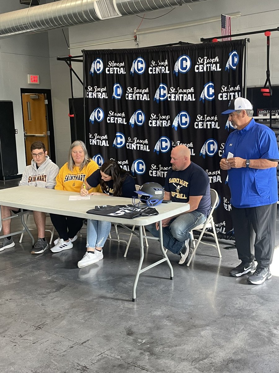 Congratulations to our very own, Brooke Gerling, for signing today to play softball at the University of Saint Mary! Saint Mary is getting a very talented athlete! We can’t wait to see all of what you accomplish! 💙🥎