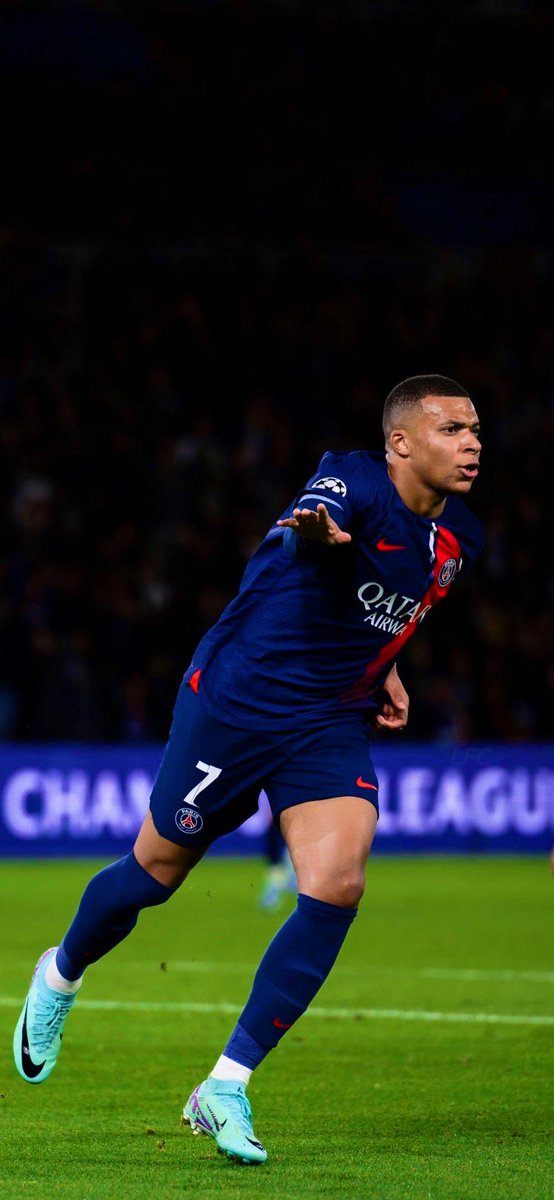 LayoutFC's tweet image. Kylian Mbappé ⚡️