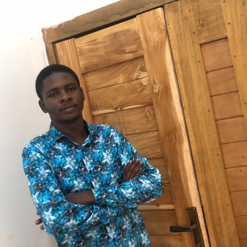 Burna_a_dev's tweet photo. #NewProfilePic https://t.co/BZzjq7eHD5