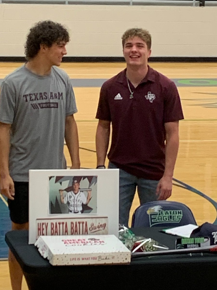 Congratulations to these Eaton Eagle Baseball players for signing their letters of intend to play college ball today! @nathantobin05 @AggieBaseball @JChristner24 @TTU_Baseball @ColtonKlapprodt @Jmosley2024 @HC_HawkBaseball