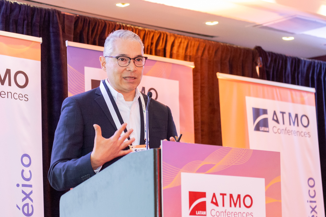 During the keynote presentation of #ATMOLATAM 
Gildardo Yañez, Especialista en Refrigeración said all [Latin American] countries that have published their roadmap to reduce HFCs include #naturalrefrigerants.

#GoNatRefs