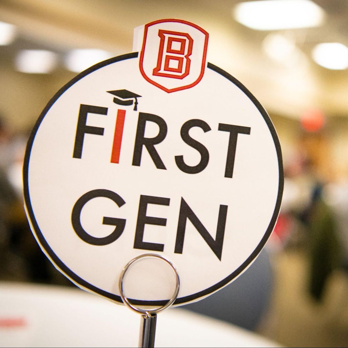 bradleyu's tweet image. Celebrating all the Braves that go first! 
Happy #NationalFirstGenerationCollegeStudentDay 🌟🅱️ 

#FirstGenProud #BradleyUniversity #FirstGenerationStudents