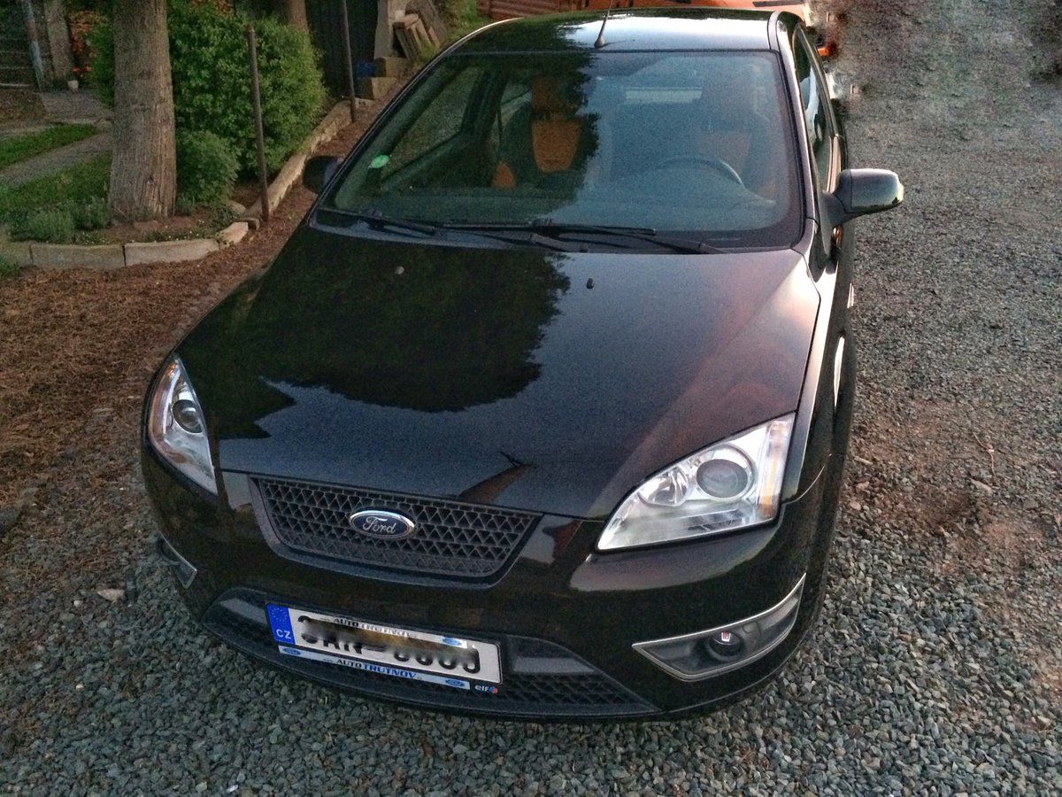 djlwq's tweet photo. (Bohuzel) mam na prodej svuj Ford Focus ST 225 mk2 rv 2006, 220hp, 320Nm, i5, turbobenzin 2520ccm, najeto 185t km, pravidelny servis a vzdy prvotridni nahradni dily, zadna levne nahrasky atp… nechci aby mi stal pred barakem.Mel by nekdo zajem? K dispozici ihned. #retweet potesi https://t.co/OWiccw4zdN