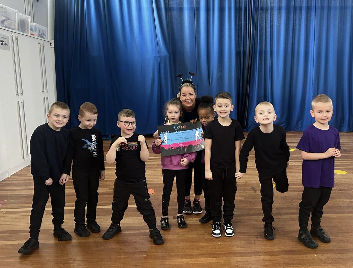 eastmuir's tweet photo. Some of our pupils have been learning dances with coach Vicki.  They performed in front of other classes and parents today.  Well done, Seaside, Treetop and Moonlight! ⭐️ #determinedtodance   @ActiveSchoolsMM https://t.co/OqkwT7SYAa