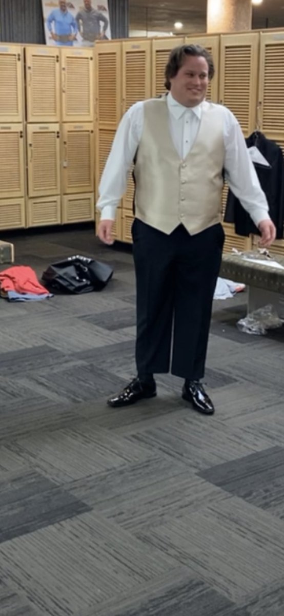 Aaron Becker tweet media