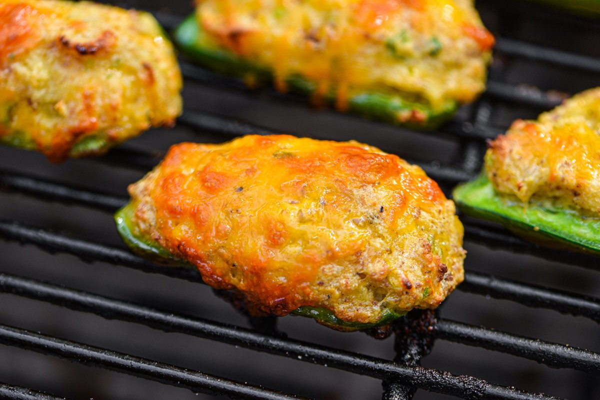 Thanksgiving mode: Activate! Cornbread-stuffed Jalapeño Poppers bit.ly/3spoqds