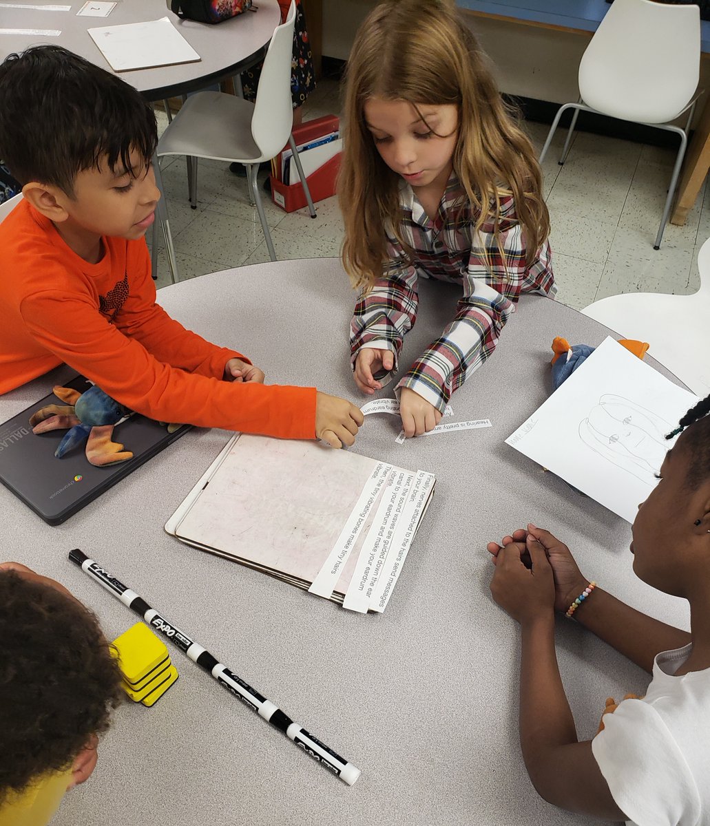 dallasschools's tweet photo. ππ Inside the Classroom: In Mrs. Howell's classroom at @DanDRogersDISD , students are learning to master the identification and order of topic, body, and concluding sentences within a paragraph.
#teachbeyondthetest https://t.co/LiMFMPXYTO