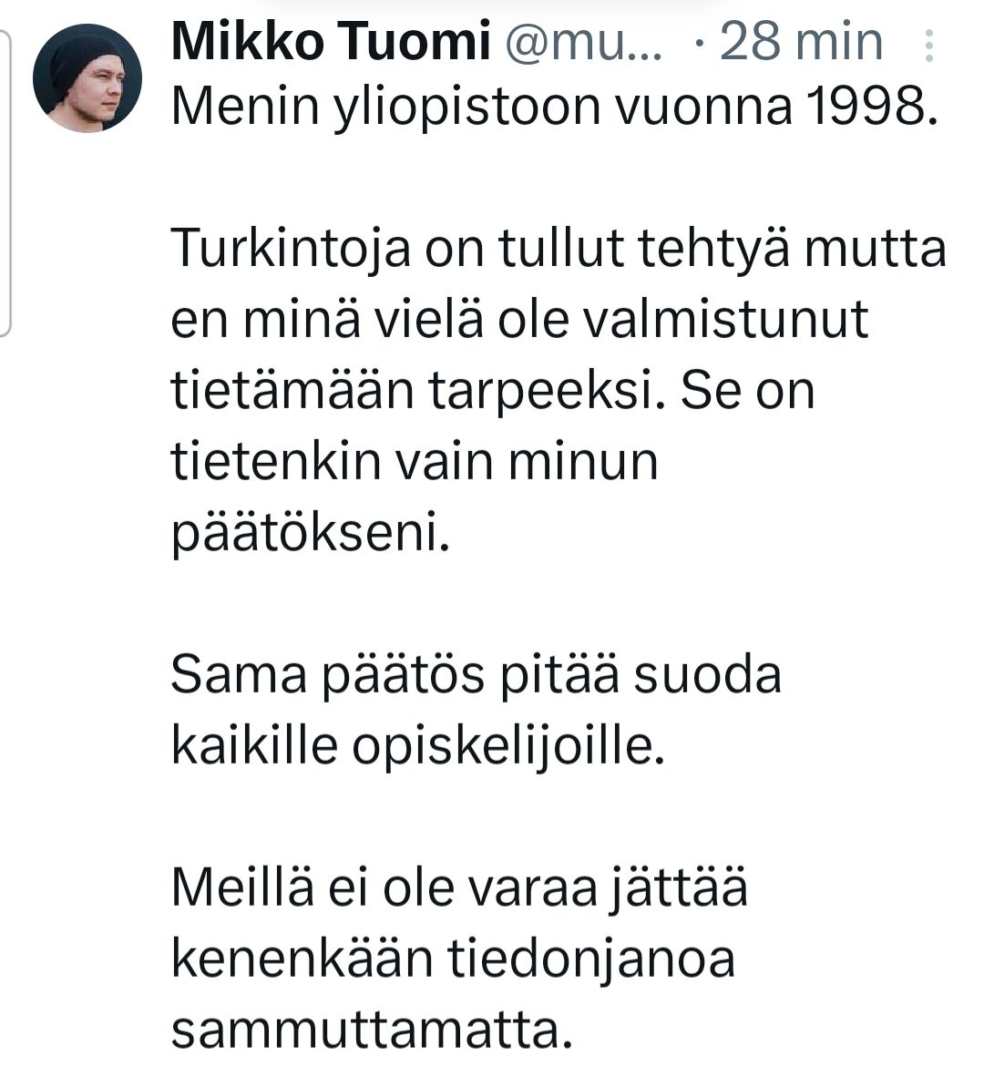 MLemola's tweet photo. Tässä Xn aktiivisin vasemmistolaisuutta levittävä loinen. On vuodesta -98 opiskellut yhteiskunnan tuilla yliopistosta eikä valmistuminen ole vielä kiikarissa. Mutta tämä tyyppi levittää joka päivä kymmeniä vasemmistolaisia twiittejä jotta saisi jatkaa loisena elämistä. https://t.co/kQkztTRuoj