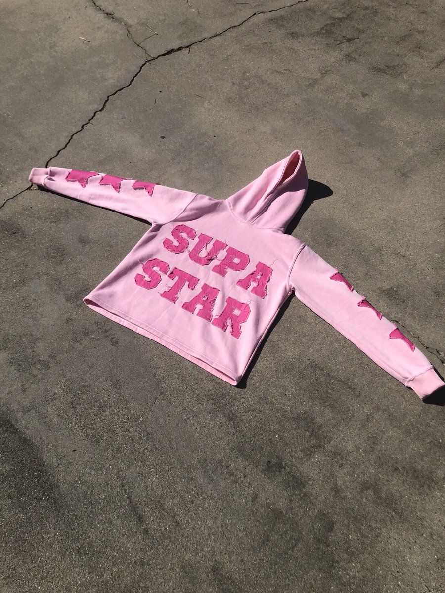 thebgraves4's tweet image. RT to help me find my next customer #ClothingBrand #streetwear 

supastarapparel.com