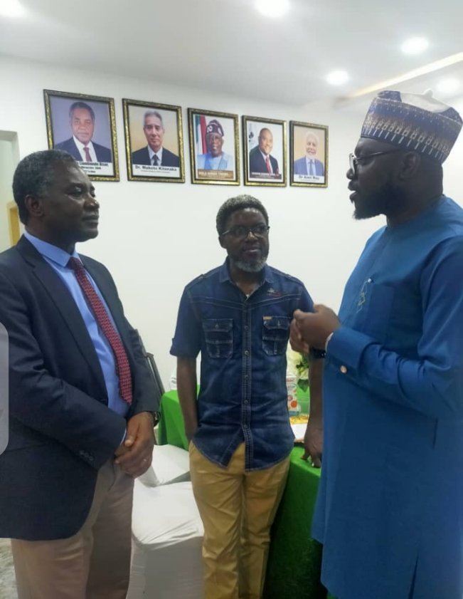 bicd_ng's tweet photo. Benue State Extends Invitations to INGOs &amp; International Donor

Governor Fr. @Alialization warmly extends an invitation to INGOs, NGOs, donors, &amp; global investors, underscoring Benue's commitment to partnership &amp; collaborative ventures https://t.co/IUSL5PmUQ5