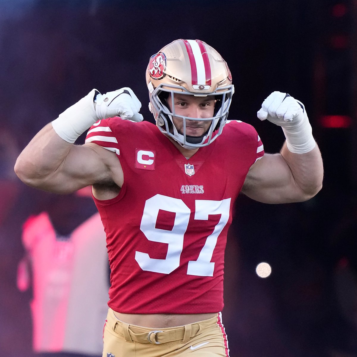 NFL's tweet photo. Last week’s trade sets up the first time in NFL history that two players who both won Defensive Rookie of the Year and played together in college are on the same team. https://t.co/SiqQ51G5Gt