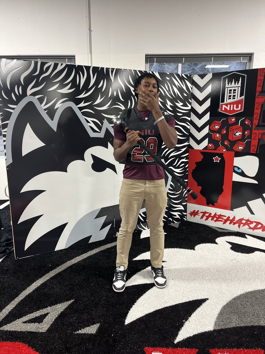 Thank you <a href="/CoachGigli/">Jordan Gigli</a> <a href="/CoachMooreNIU/">Travis D. Moore Sr.</a> <a href="/NIU_Football/">NIU Football</a> for the game invite