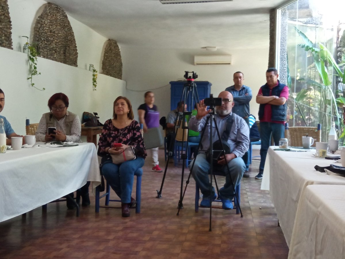 cristofermoral's tweet photo. #Tamaulipas #MORENA #Elecciones2024 #JuanGarciaGuerrero Juan García Guerrero, se declara listo para contender por la candidatura a Diputado Federal, por el 5to Distrito Electoral.
Afirma que sigue vigente en la política y con experiencia suficiente para apoyar a sus representados https://t.co/KVIlpVaRhD
