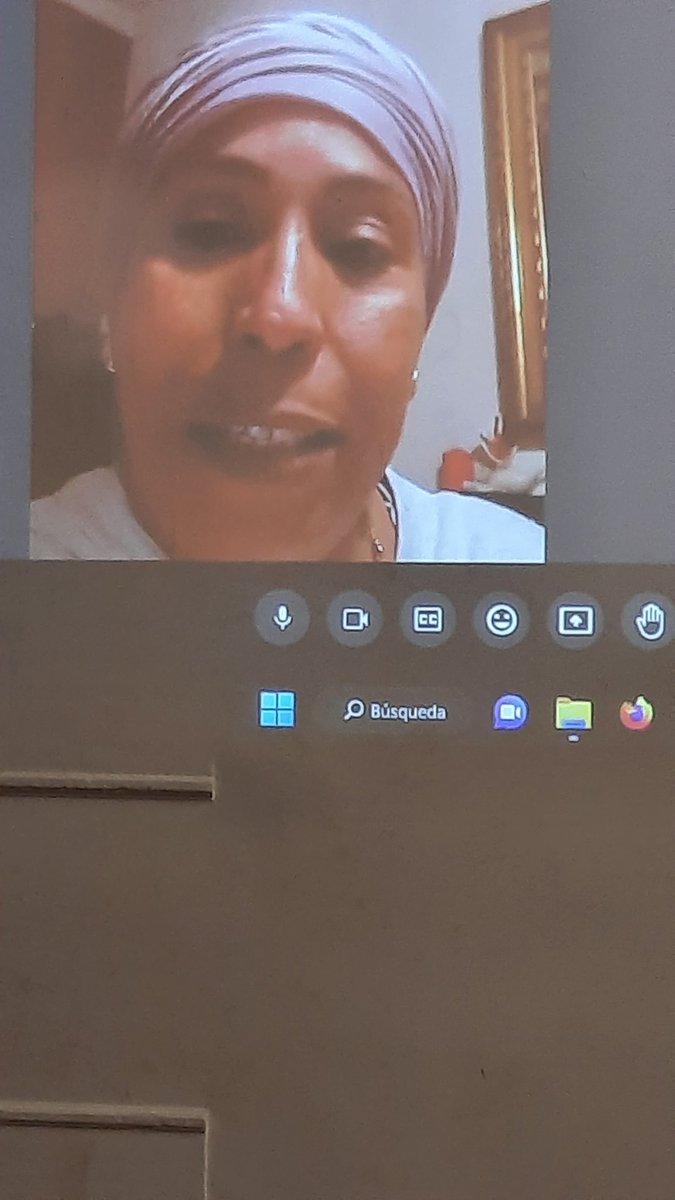 SSGRefugi's tweet photo. Inauguració  a @Casaorlandai  l'exposicio "Sobreviure als camps de maduixes"fotografías de @PabloTosco presentació de @MariaAltamira. Gràcies per ajudar-nos a prendre consciència d'aquesta realitat d'abusos sistemàtics a dones marroquines #JusticiaGlobalSSTG
@Bcn_SSTG https://t.co/g4eDwq7Ra8