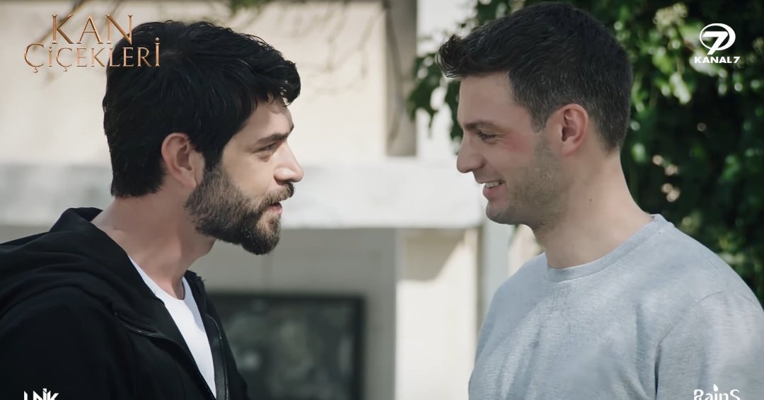 krnaz_'s tweet image. Şeyyyyyy yan profiller diyorum ufff diyorum🔥❤️‍🔥
#KanÇiçekleri #BarKer 🥲