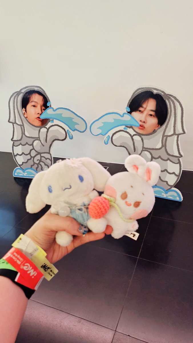 im_chewy's tweet photo. These cuties are the best! π₯Ή
Thank you @84793!π
I love them so much they are SOOO CUTE!
#merhyuk #merhae #DElight_Party_in_SG #DElight_PartyinSG https://t.co/iZJzYYzK0E