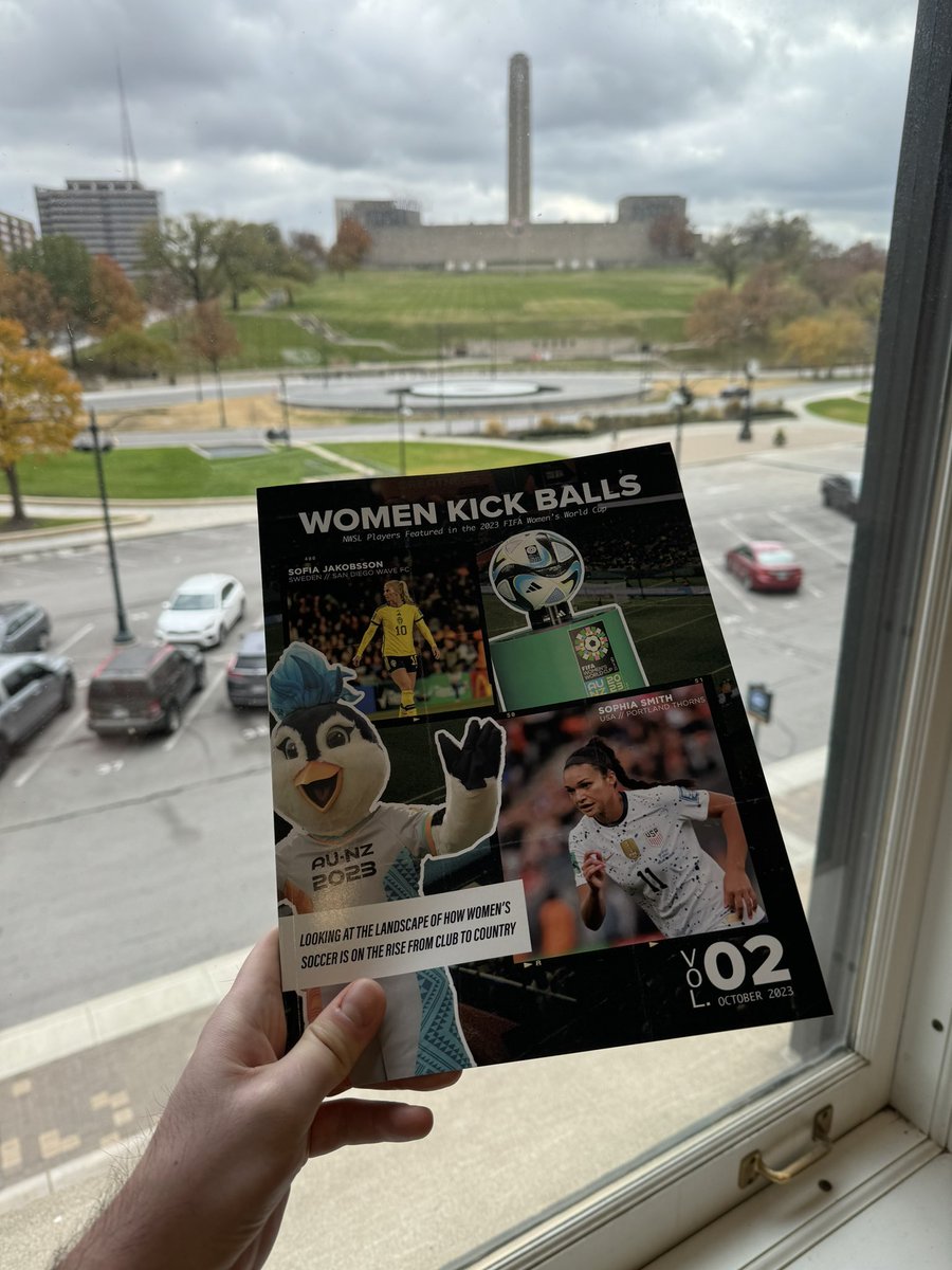 brandonkmilburn's tweet image. Loving the 2nd volume of @womenkickballs! Check it out and support independent journalism! I got a sweet @ParksideCards rookie card with my magazine as well! #MediaRow ⚽️🌴⚽️🌴⚽️