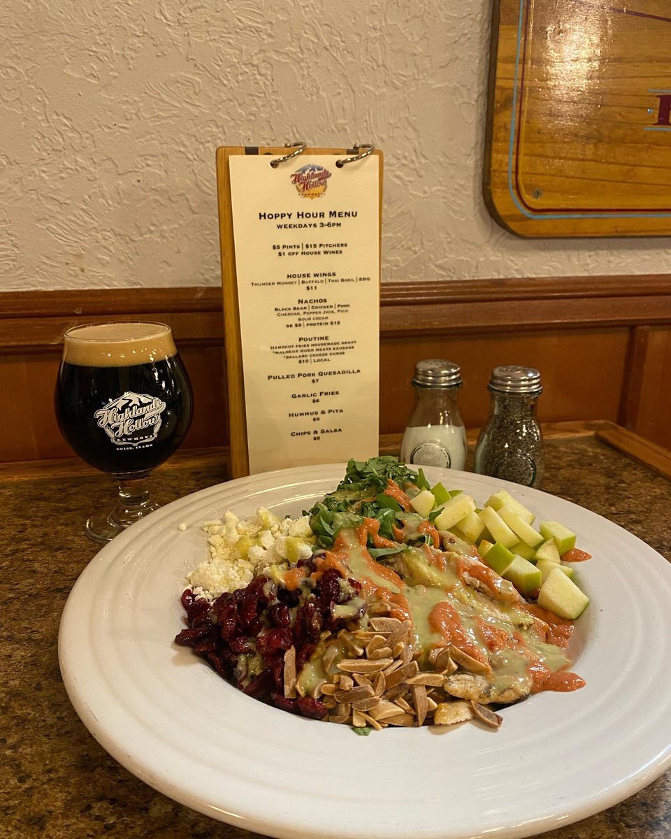 Todays lunch special! FALL CHICKEN &amp; WILD RICE BOWL with arugula, cranberries, feta, almonds and green apples! #northendboiseidaho #eatlocal #boiseidaho #lunchbreak