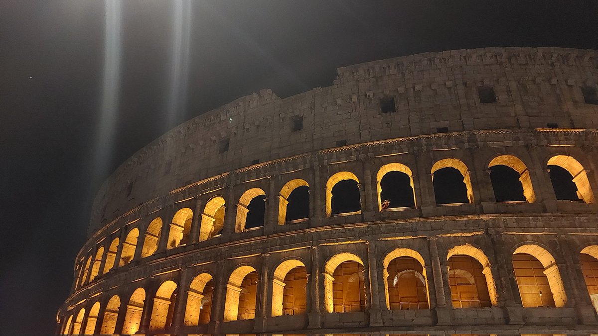 MarysAdventure5's tweet photo. E una ennesima foto non gliela fai? https://t.co/26klk6aXrr