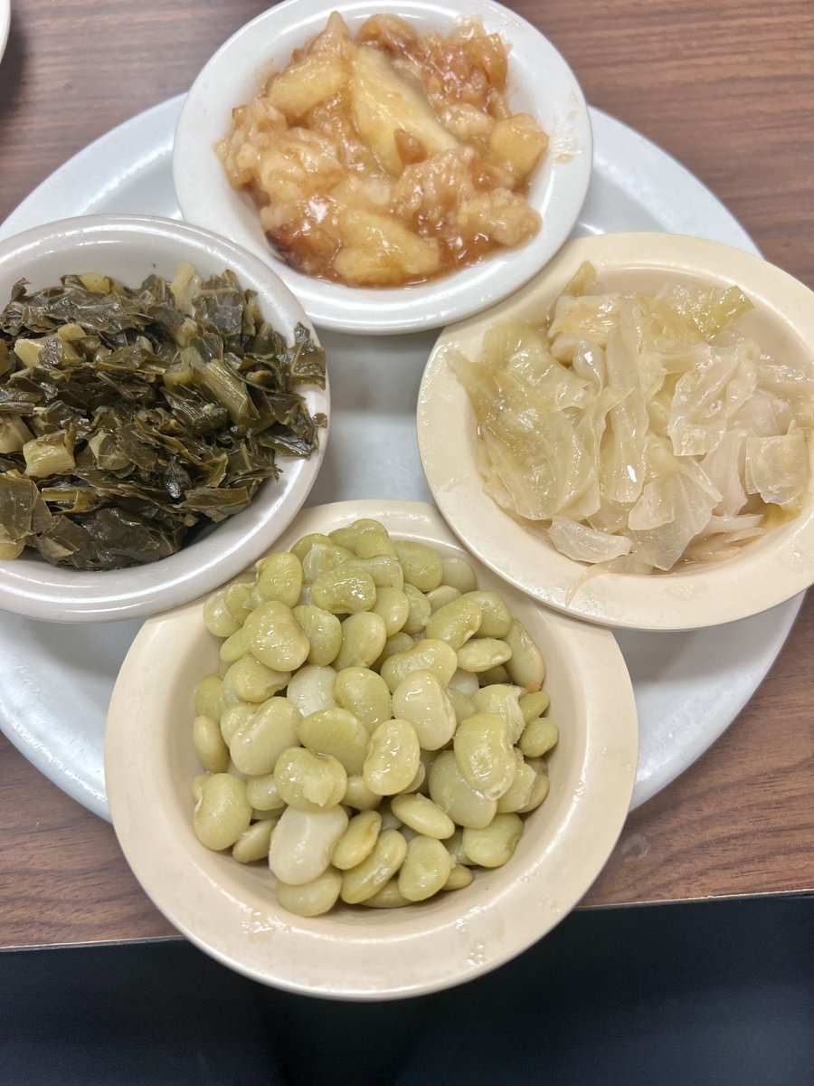archtrimbleiv's tweet photo. Bambi told me 🍎Cobbler counted as a veggie. Wally’s Restaurant is the most #Chattanooga place in existence.
Prove me wrong.
#chattanoogaeats #meatandthree @visitchatt #tennessee #homecooking https://t.co/euD50Ksaz5