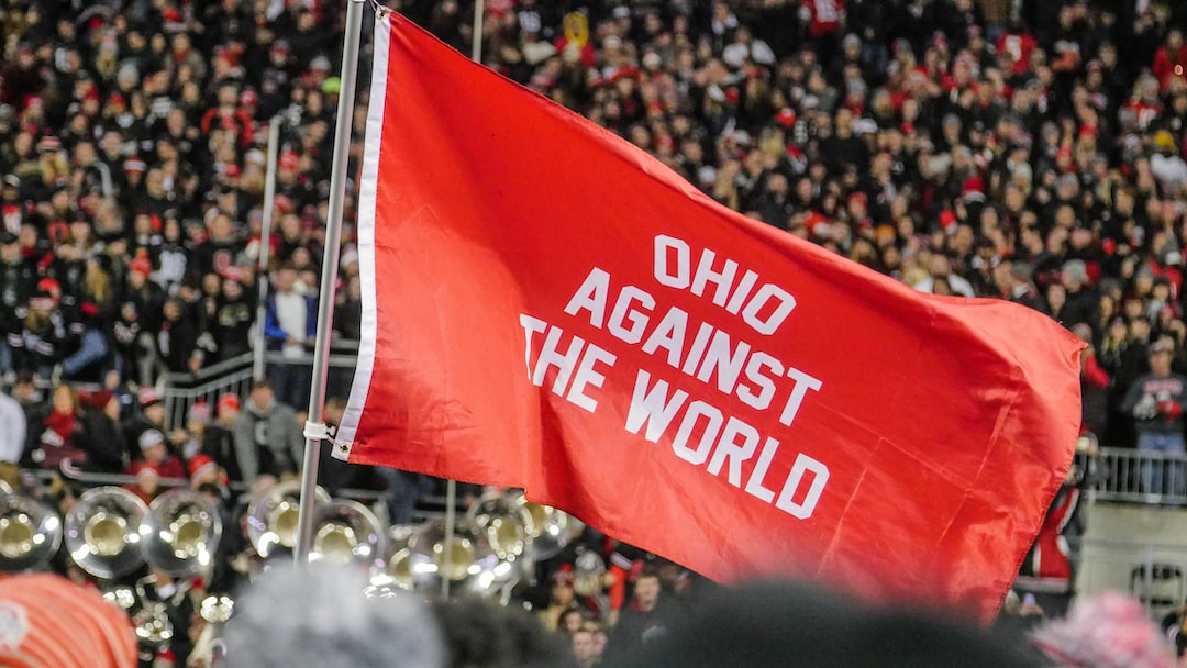 FoxMeadow_CC's tweet photo. Who’s ready to spice up their Sunday brunch game for the Ohio State vs ❌ichigan match up? Join us for the game and enjoy an amazing brunch spread! #SundayBrunchFever! 🍳💥💯🏈

Reservations open in foretees! https://t.co/eqpkuE7mbt