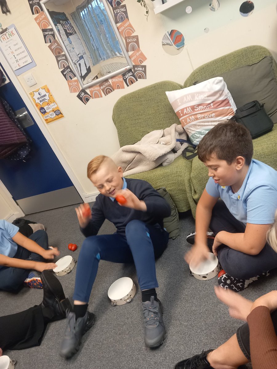 ICPrimarysup's tweet photo. A fantastic afternoon spent with @int3rv4nti0ns today.The children thoroughly enjoyed learning about fast and slow beats using a variety of musical instruments.The children are excited to return next week for our next session.#APInterventions #musicintervention #ThisisAP 🎵🥁🎶 https://t.co/lb3sQVFjk9