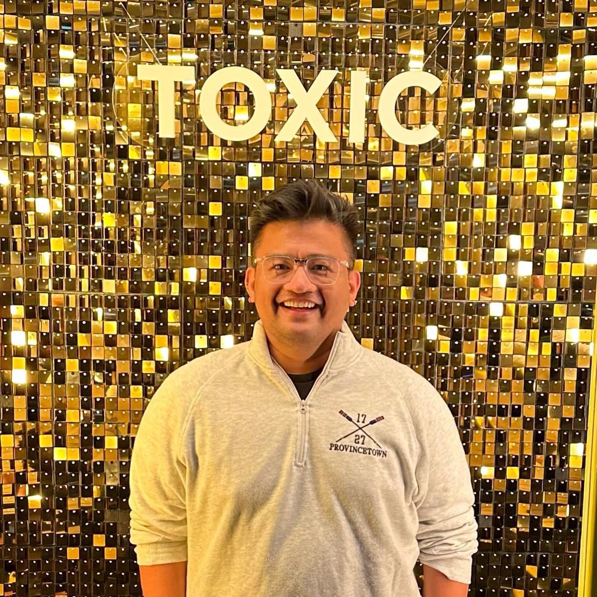 AaronBola's tweet photo. Happy to announce that I matched into Medical Toxicology fellowship at the New York City Poison Center! Grateful for the opportunity to stay at Bellevue/NYU and learn about poisons from the best in the world. Cheers to (at least) two more years in NYC and making Britney proud. https://t.co/lUUEyEymKo