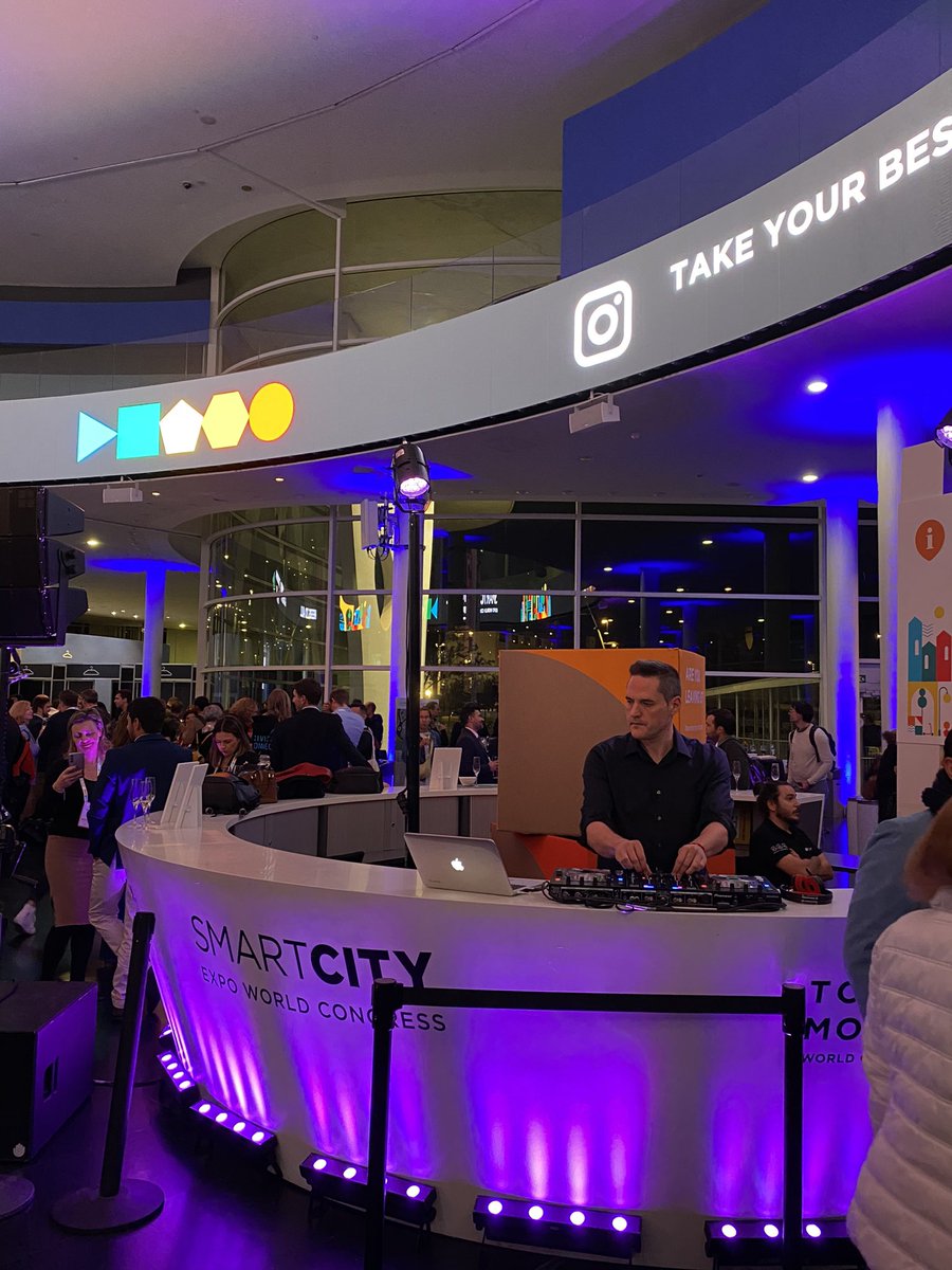 SaunierEric's tweet photo. And now party-time at @SmartCityexpo Barcelona! #smartcityexpo https://t.co/Fbtzuu67KR