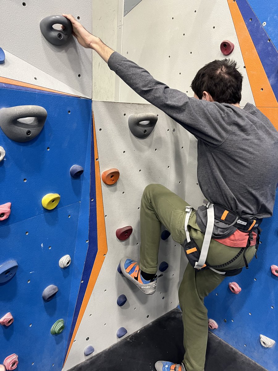 LSCLifeSkills's tweet photo. Check out our trip to @centralrock gym today! 
@EaglesLSHS #centralrockgymbuffalo
Thanks for everything! https://t.co/ne4c30dKBy