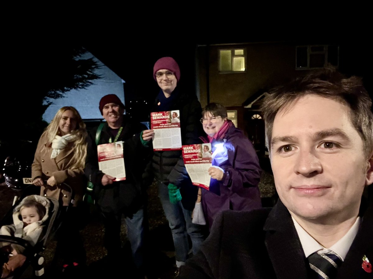Good evening from the doorstep I’m Farnley and Wortley! 🥶 Thank you to all the residents who took time to speak with our volunteers and our 2024 local Labour candidate @katehaigh.