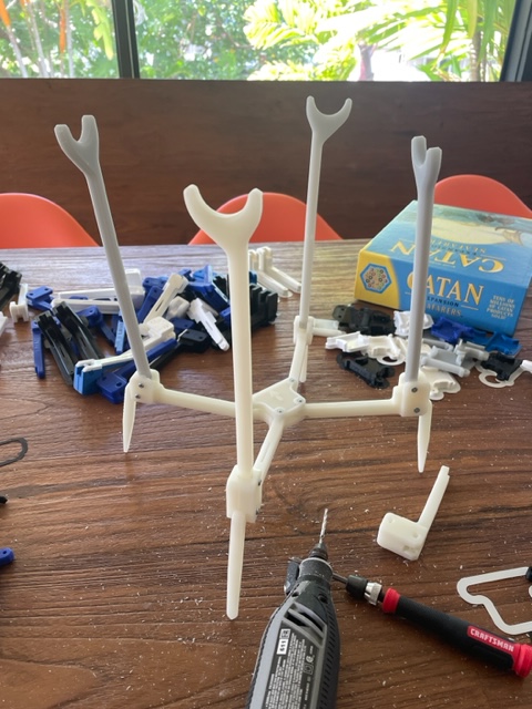 WildBeesHawaii's tweet photo. We are perhaps the only group using resin instead of FDM for these... Really happy with accuracy &amp; fit of our DLP prints. Headed to #Ukraine tomorrow. @WildbeesSweden @WildBeesPoland @WildBeesGermany @U24_gov_ua https://t.co/DfDE1gbVTT