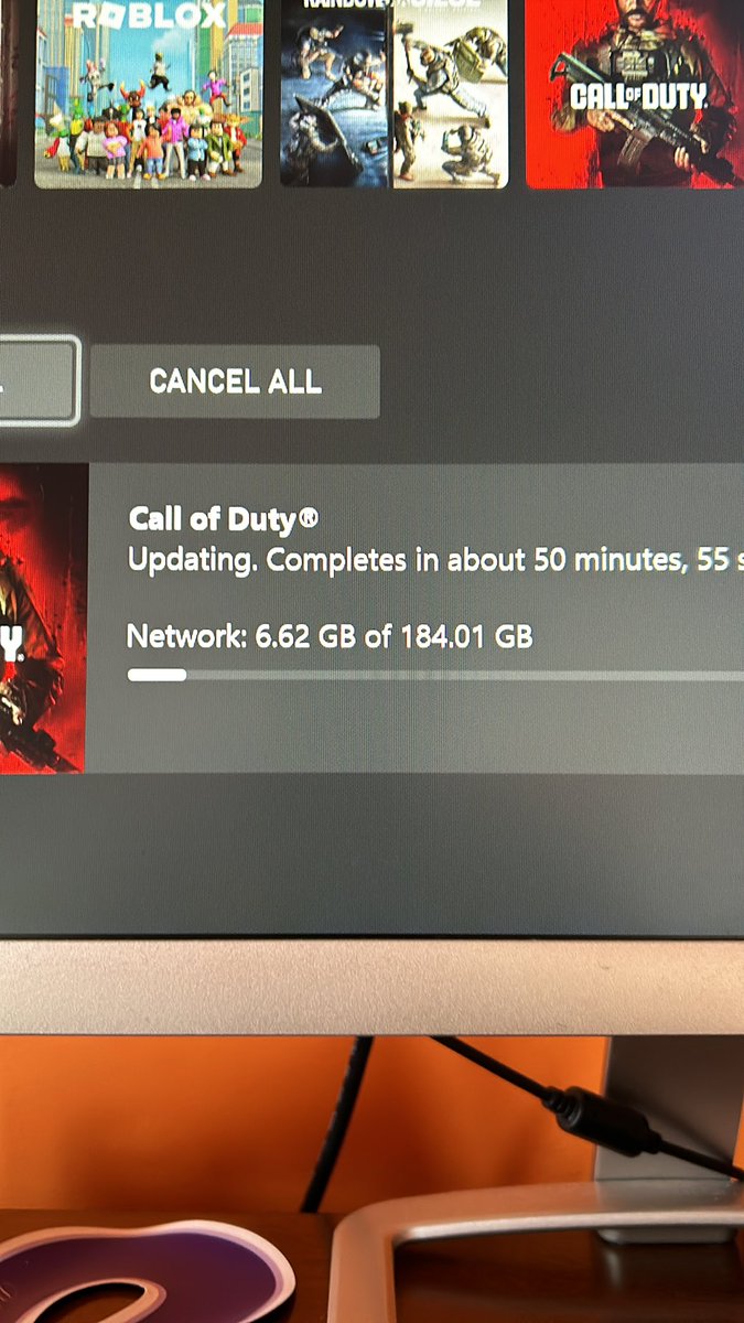 lukebdd98's tweet photo. @CallofDuty Wth am I updating https://t.co/7c3MKhuH7S