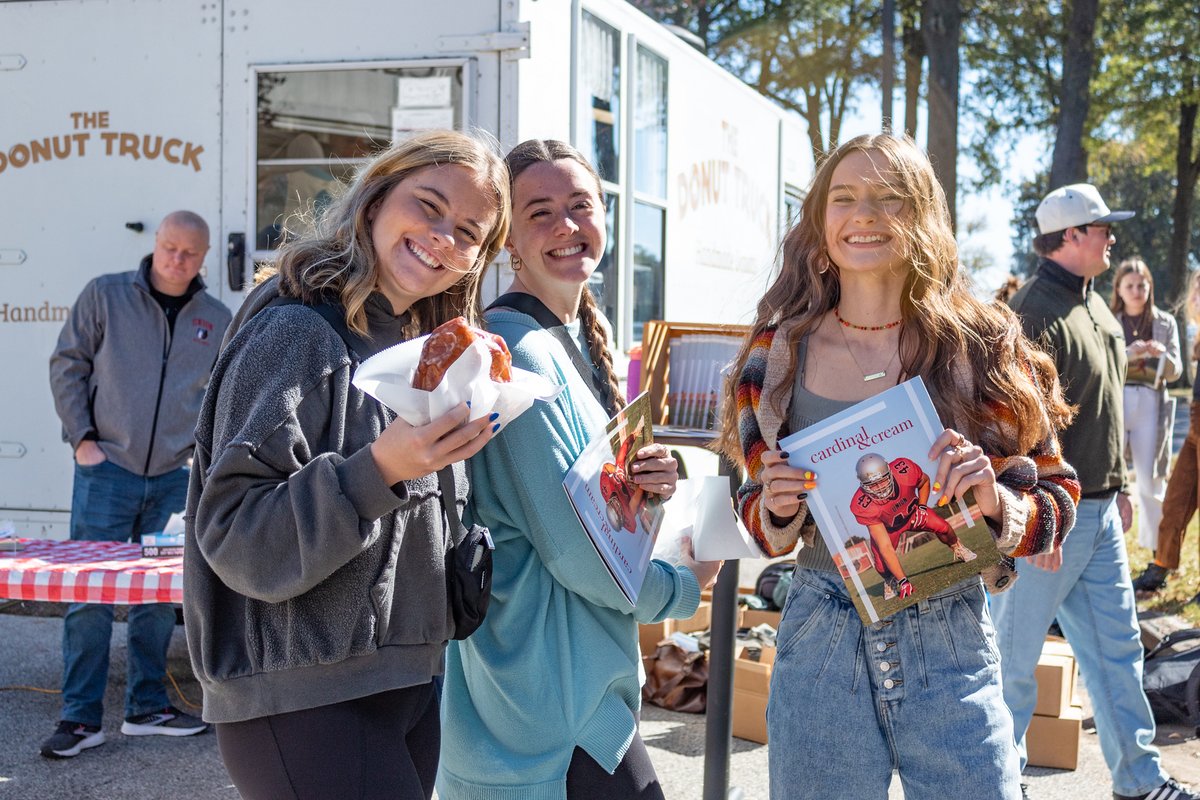 _COMUnion's tweet image. It's that time of year again! Cardinal and Cream released their Fall 2023 magazine. The magazine has won Best College Magazine 4 times at the Southeast Journalism Conference. If you missed a copy on Friday, you can grab one from the red boxes located in every building on campus!