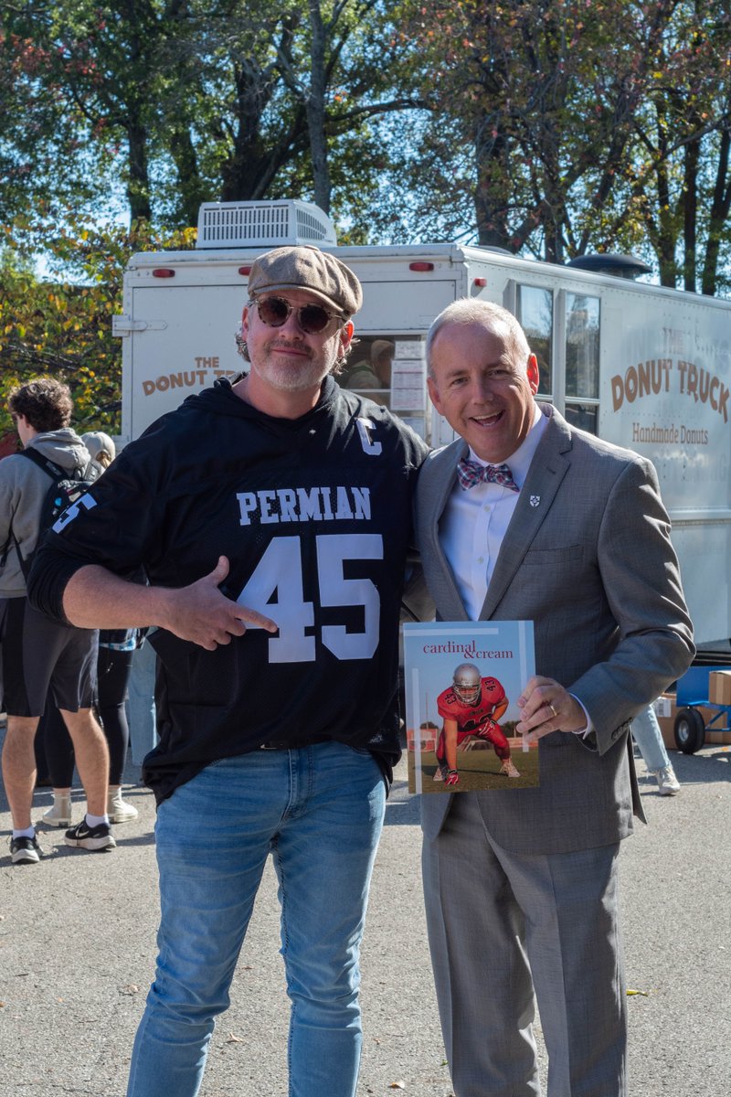 _COMUnion's tweet image. It's that time of year again! Cardinal and Cream released their Fall 2023 magazine. The magazine has won Best College Magazine 4 times at the Southeast Journalism Conference. If you missed a copy on Friday, you can grab one from the red boxes located in every building on campus!