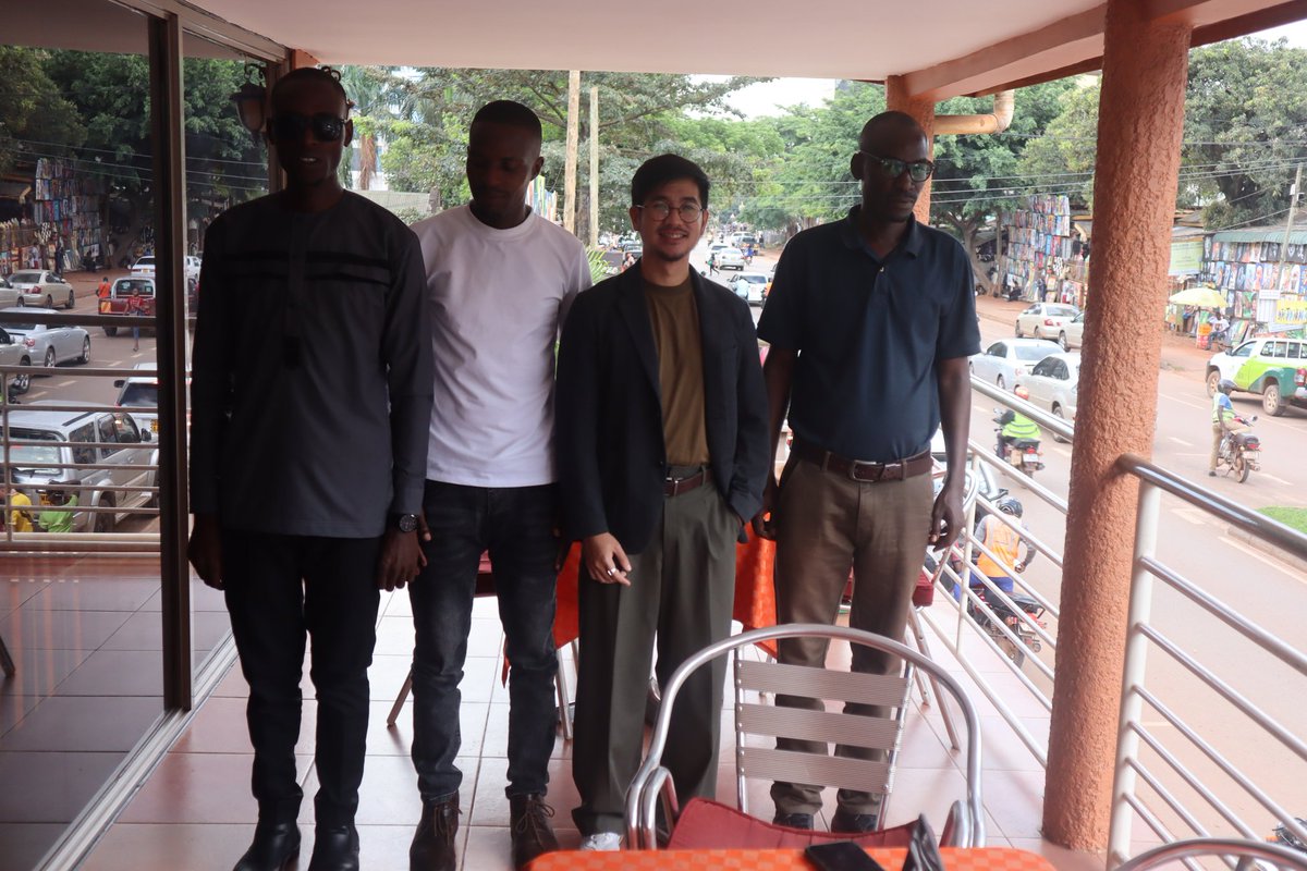 UgandaCenter's tweet image. Building bridges with Mr. Javan to promote #humanism and #secularvalues in Uganda. Together, we'll make a positive impact on society.