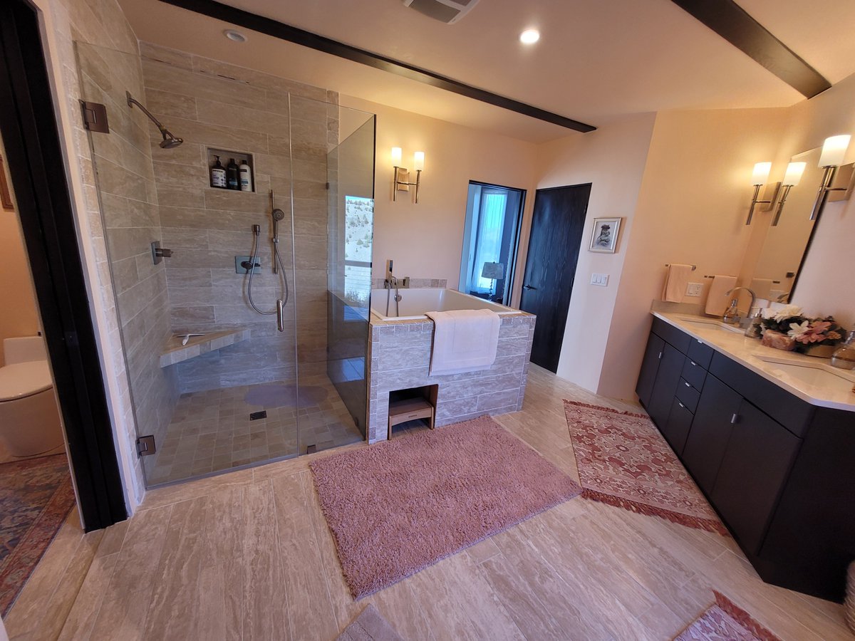 OctagonRetreat's tweet photo. Amenity Highlight:
Our 2nd Bathroom & It's Amazing Features!
Here's a close up viewpoint of our Soaking Tub it's one of the most refreshing amenities here.
#vacation #lodging #montana #hottubs #hottubtime #sauna #airbnbguest #airbnbguide #seasonal #November https://t.co/DNJS2uCuNf