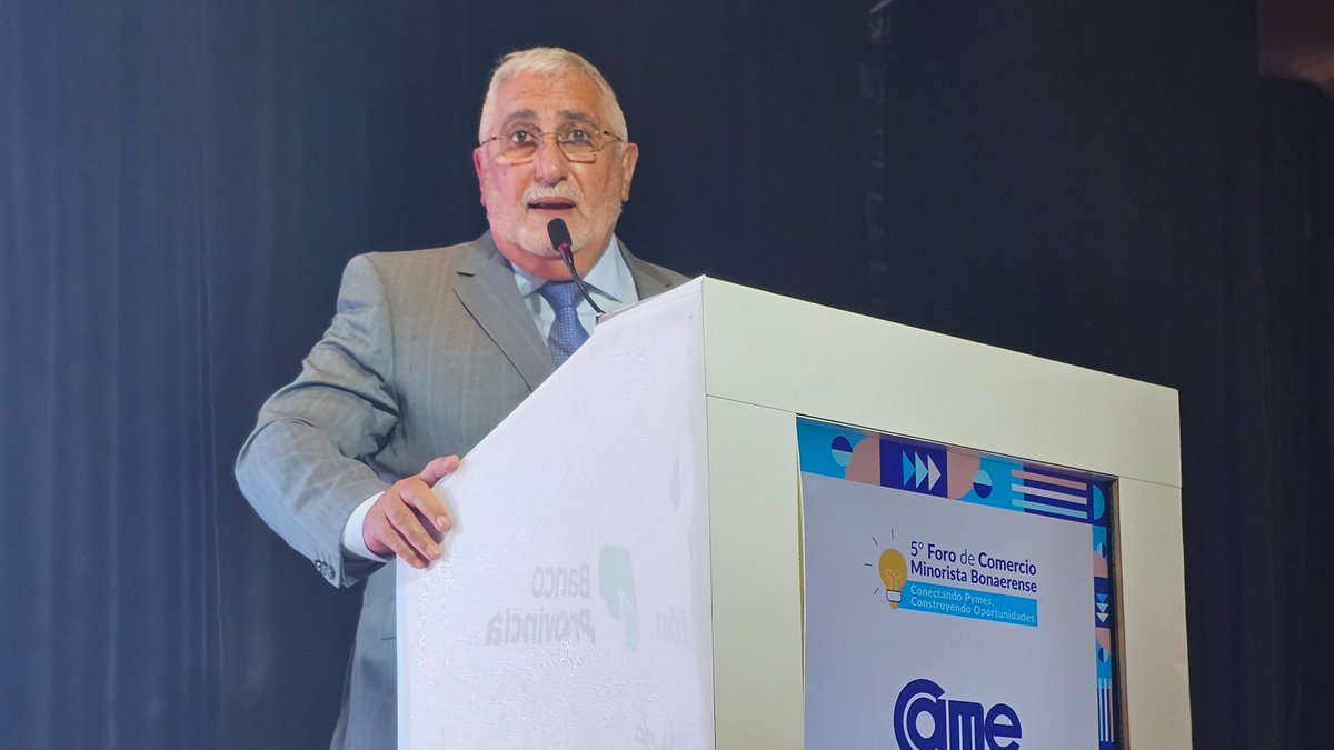 redcame's tweet photo. CAME EN EL 5° FORO DE COMERCIO MINORISTA BONAERENSE
El secretario general @ricardodiab participó de la apertura de la quinta edición del tradicional Foro de Comercio Minorista Bonaerense de @FebaOk, en Luján. Este encuentro, tiene por objetivo ofrecer a las #pymes de la provincia de #BuenosAires mejores prácticas para la actividad comercial, implementación de herramientas innovadoras y lineamientos de asociatividad y gestión conjunta entre el sector público y el privado.
Estuvieron, en representación de la entidad anfitriona, el presidente de #FEBA y vicepresidente de #CAME, Camilo Alberto Kahale, y @carlosmcappe, titular del sector comercial #FEBACyS, junto a @JCuattromo.
Por su parte, el secretario de Hacienda de #CAME, @blastaladrid formó parte del panel "Herramientas para el Comercio" junto a Juan Ignacio Balasini y Leonel Piraino.
#ForoComercioFEBA