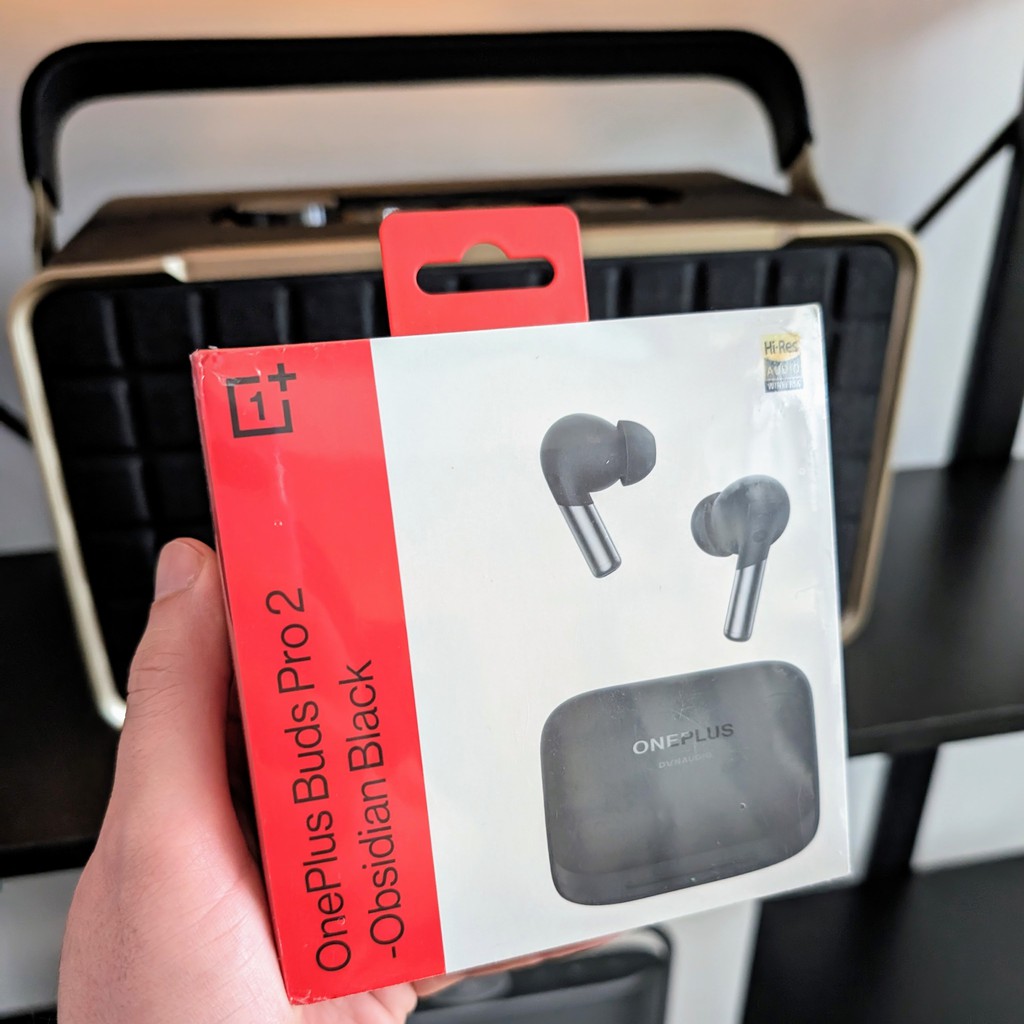 TechnikLoftde's tweet photo. Dank Markus vom @MORE_MagazineAT darf ich die OnePlus Buds Pro 2 testen... und wow. Das ist Liebe auf den ersten Song. 😍
Vielen Dank Markus, die Teile sind der Hammer. 🔥
#oneplus #budspro2 #buds #android https://t.co/w18U3vxrRZ