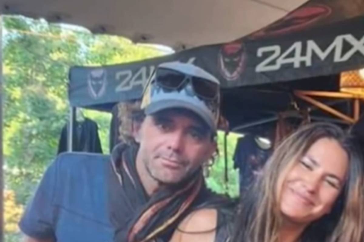 El español desaparecido en Israel, Iván Illarramendi, fue quemado vivo y su pareja violada hasta la muerte por Hamás… El gobierno y sus socios comunistas que apoyan a los terroristas de Hamás callan como pvtas‼️