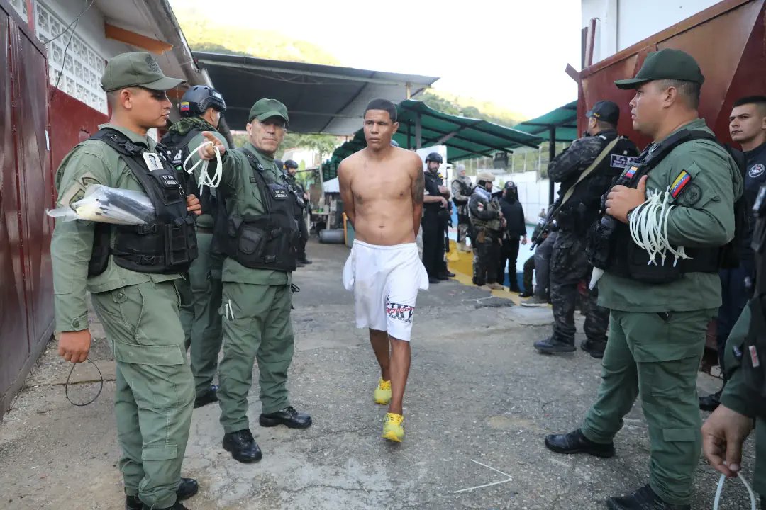 🔴 #EnVivo || Vpdte. Sectorial A/J <a href="/CeballosIchaso1/">@FuerzaDinamica Remigio Ceballos Ichaso</a>: “Avanzamos para cumplir las órdenes precisas de nuestro Pdte. <a href="/NicolasMaduro/">Nicolás Maduro</a> de garantizar un régimen estricto de disciplina, de trabajo, estudio, que permita las redenciones de los privados de libertad”.