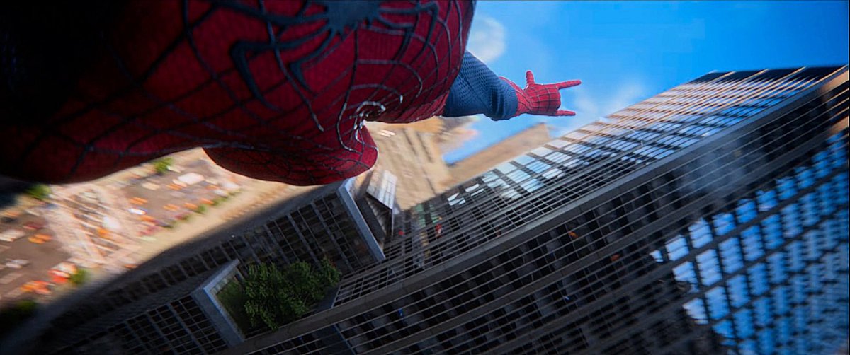 spideygifs's tweet photo. The Amazing Spider-Man 2 https://t.co/qvzGaOQ35q