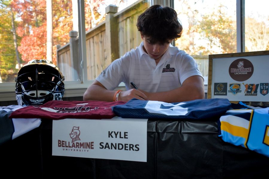 _kylesanders tweet picture