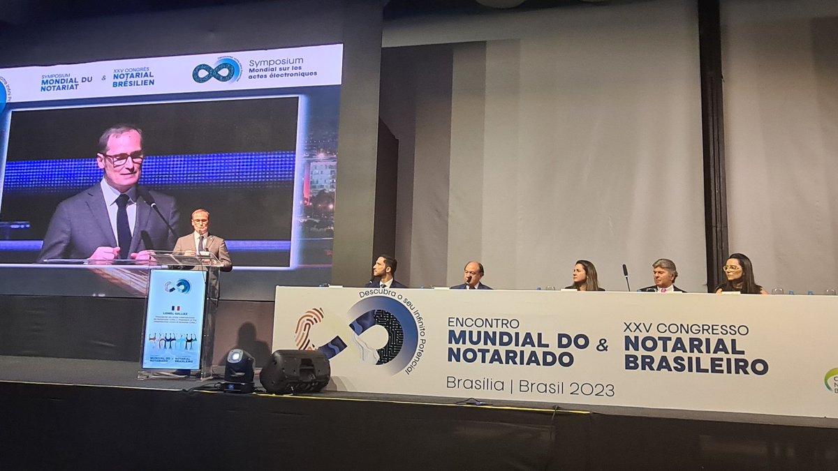 Lionel Galliez président de @uinl_org ouvre les travaux du XXVeme congrès des notaires du Brésil @CNB_CF ce soir à Brasilia